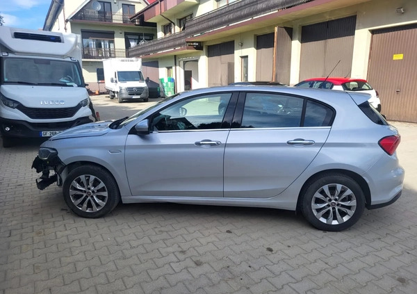 Fiat Tipo cena 19500 przebieg: 99821, rok produkcji 2017 z Tychy małe 232